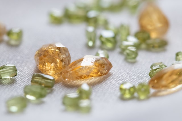 yellow gemstone