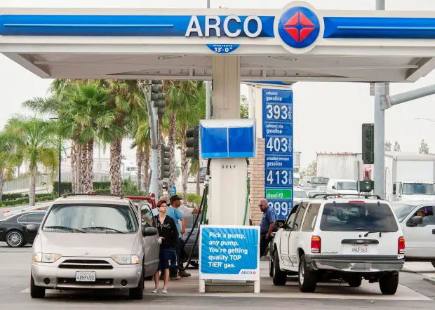 Arco Gas Station: Why You Should Never Stop Here